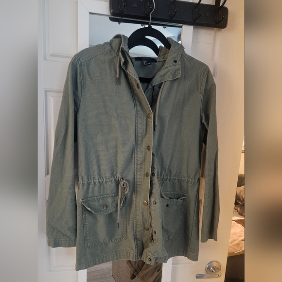Forever 21 Olive Green Jacket - Picture 1 of 3